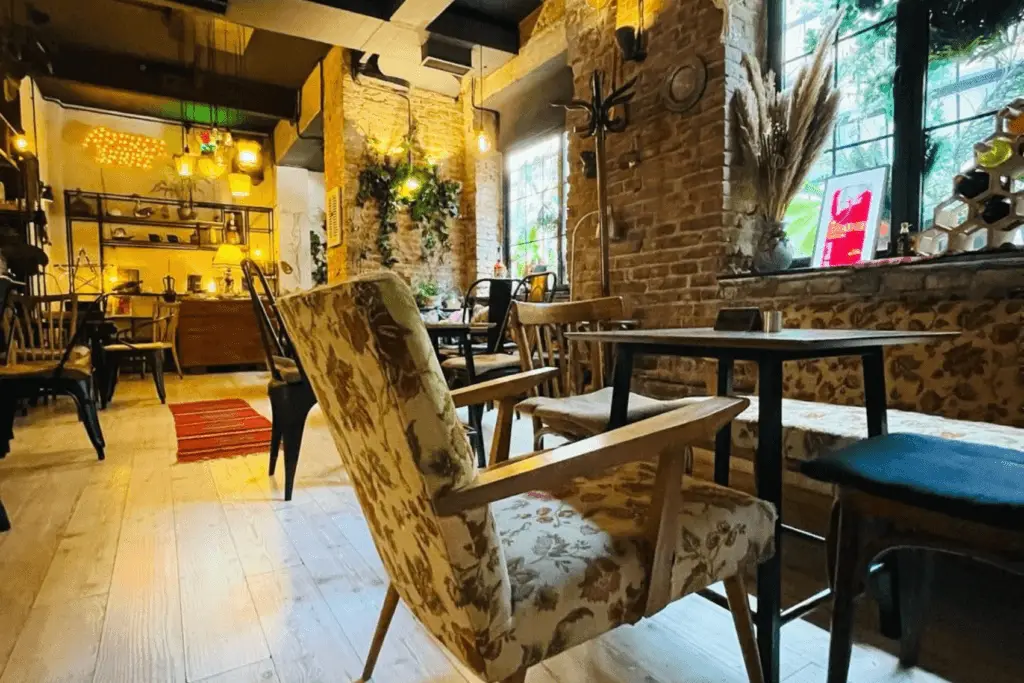 Cafes in Albania - Noor - Tirana