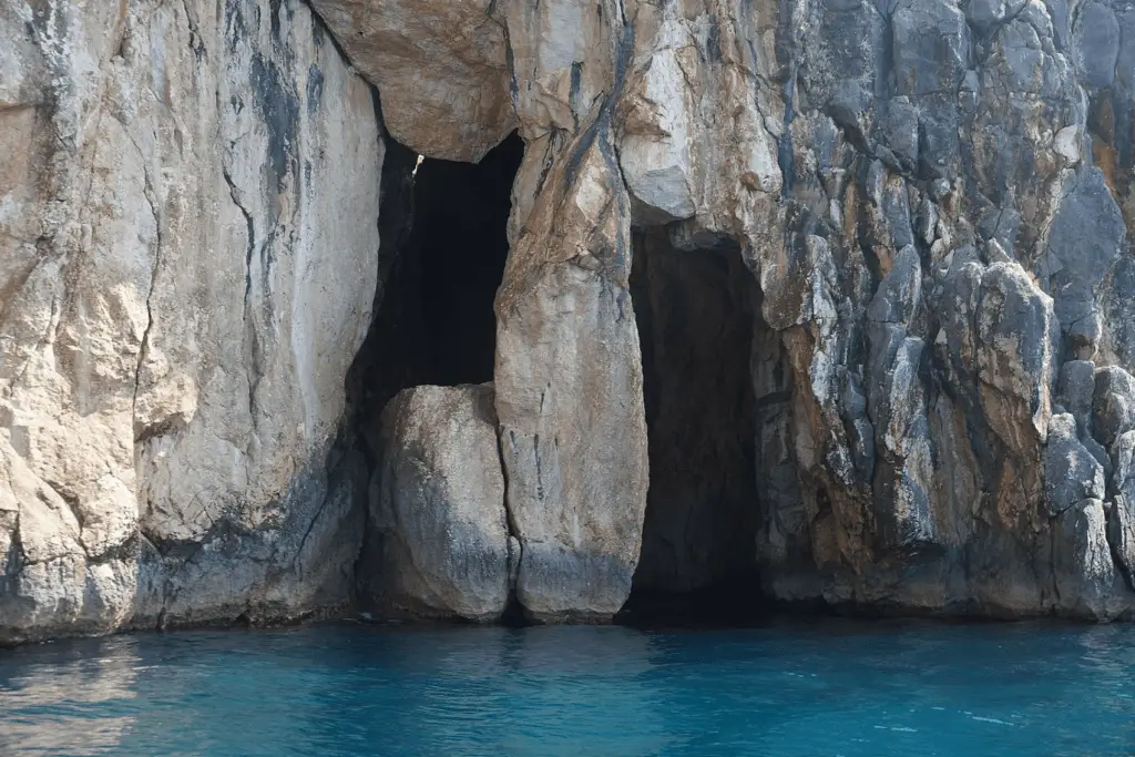Caves Albania - Pirate's Cave